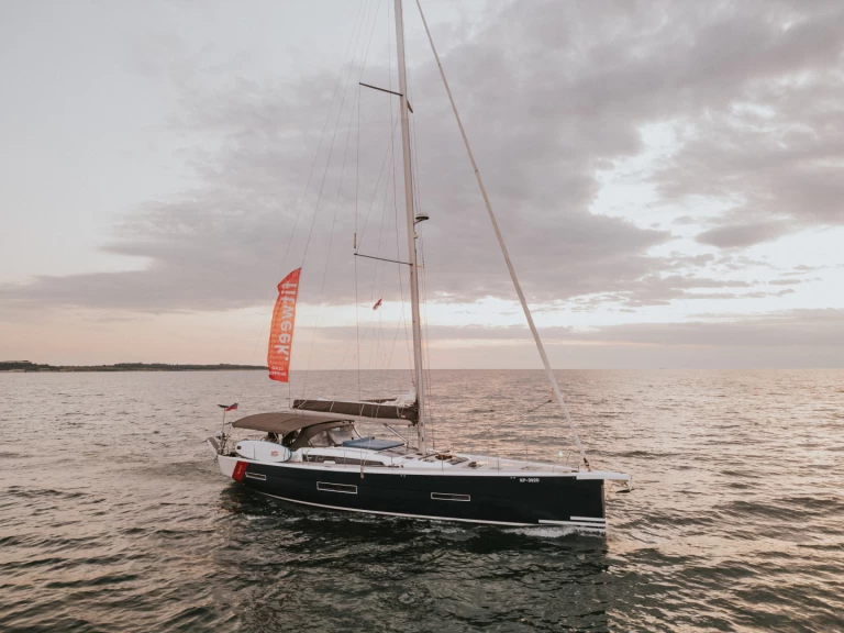 Wynajmij Dufour Dufour 56 Exclusive w Marina Kremik