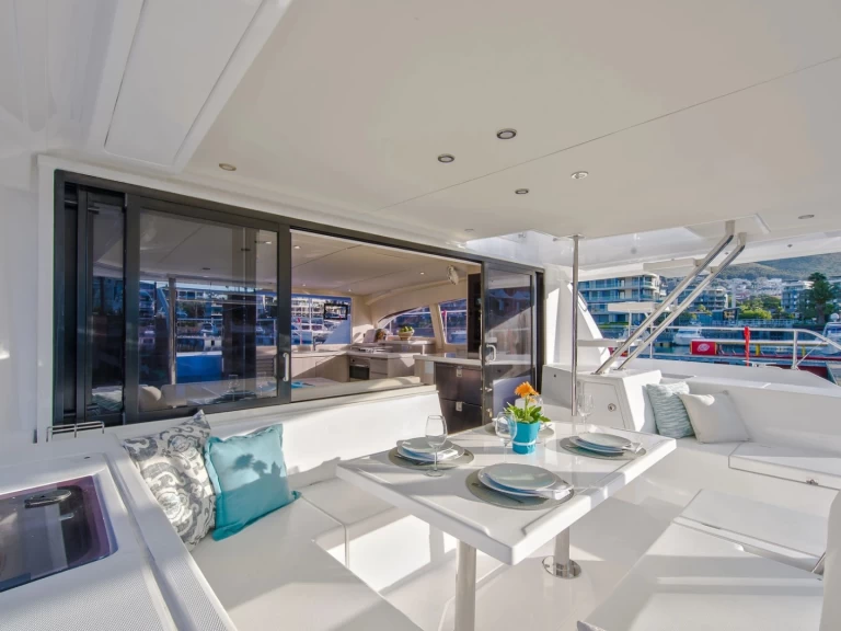 Wynajmij Leopard Leopard 43 Powercat w Miami