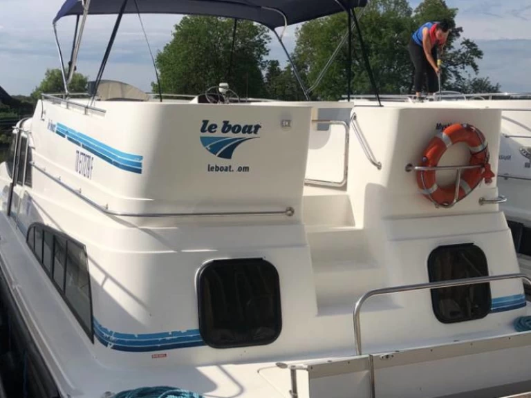 Wynajem Motorówka Le Boat z patentem 