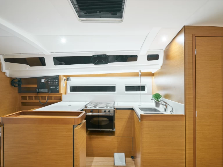 Wynajem łodzi Jeanneau Sun Odyssey 440 w Alimos na SamBoat 