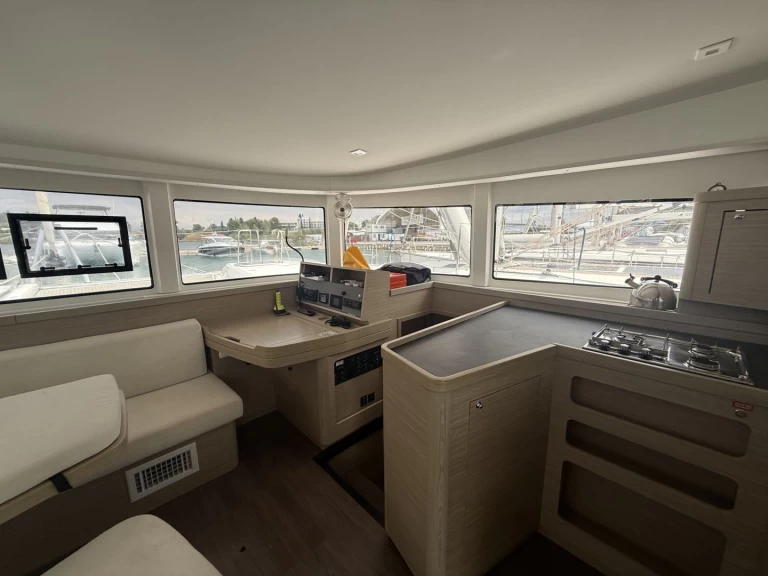 Wynajem łodzi Lagoon Lagoon 42 w Gouvia na SamBoat 