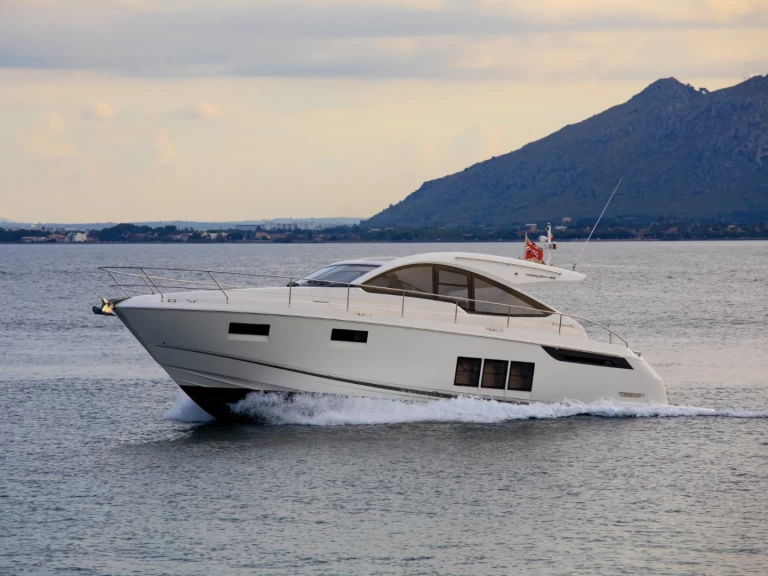 Wynajmij Motorówka z lub bez skippera Fairline w Port d'Alcudia