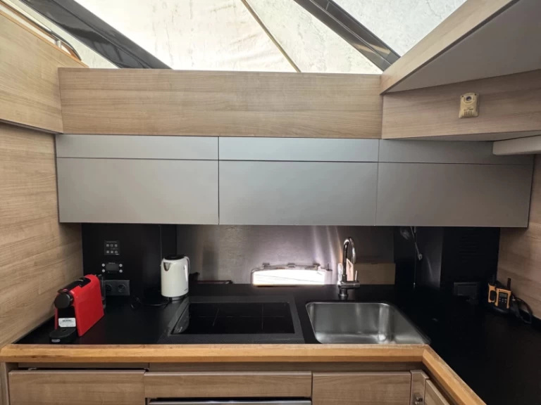 Motorówka do wynajmu w Marina Delta Kallithea w najlepszej cenie