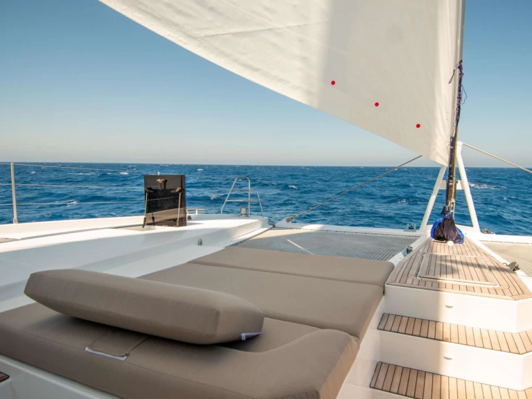 Wynajem Luksusowy jacht Fountaine Pajot z patentem 