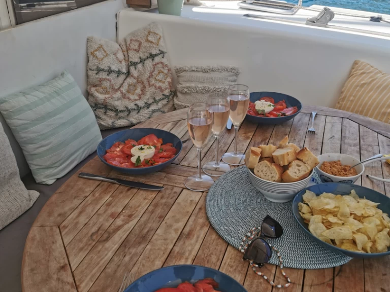 Wynajem łodzi Nautitech Nautitech 40 w Quiberon na SamBoat 