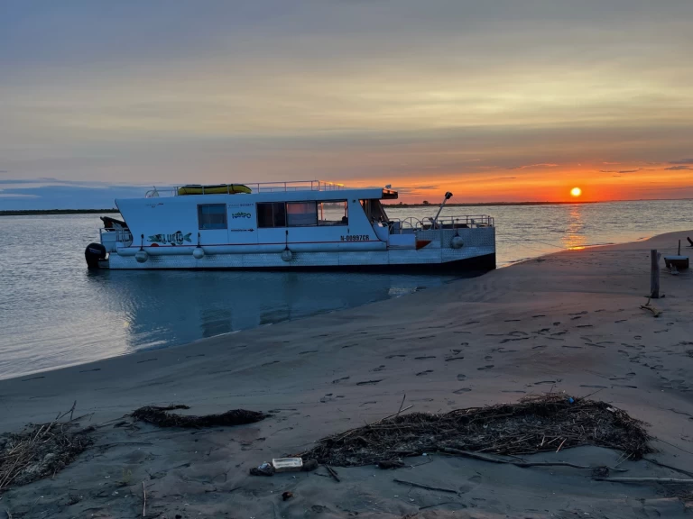 Wynajem łodzi Cremona tanio HB 16:50