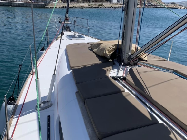 Wynajmij Jeanneau Sun Odyssey 494 w Naxos Port