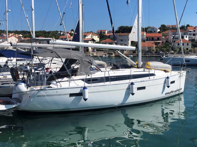 Wynajmij Żaglowiec z lub bez skippera Bavaria w Murter-Kornati