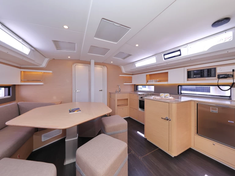 Wynajem Żaglowiec w Trogir - Dufour Dufour 44