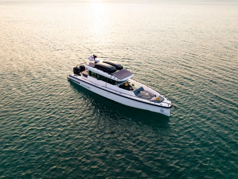 Axopar Axopar 37 XC Cross Cabin między profesjonalistami a osobami prywatnymi w Lagonisí