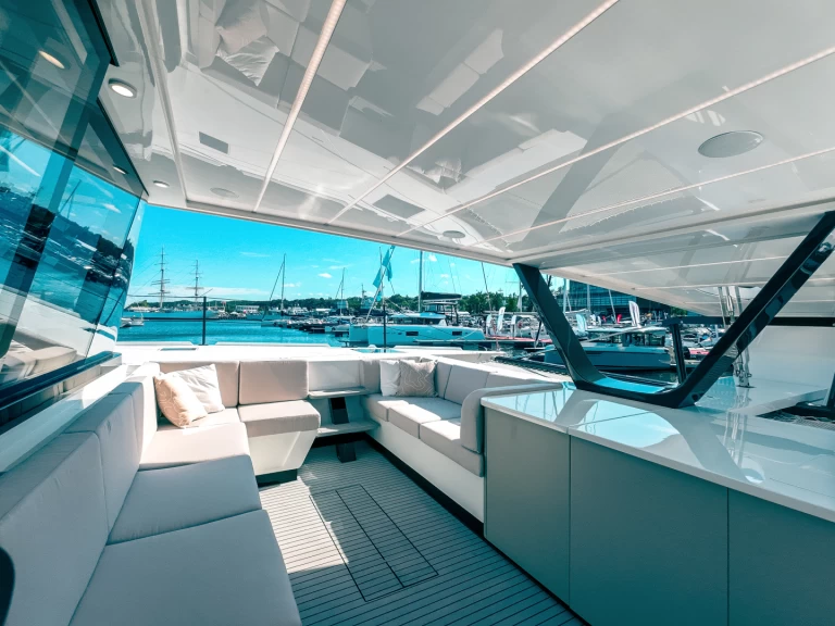 Wynajmij Katamaran z lub bez skippera Wave Catamarans w Paradise Island