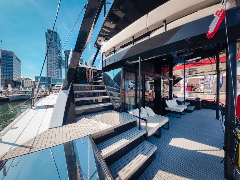 Wynajem Katamaran Wave Catamarans z patentem 