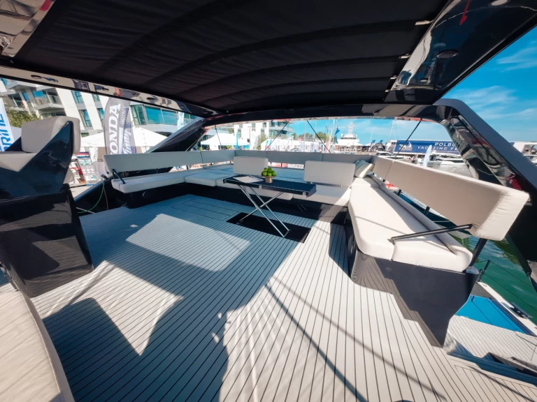 Katamaran do wynajmu w Paradise Island w najlepszej cenie