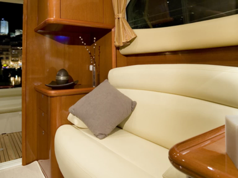 Wynajmij Prestige Prestige 36 w Panaji
