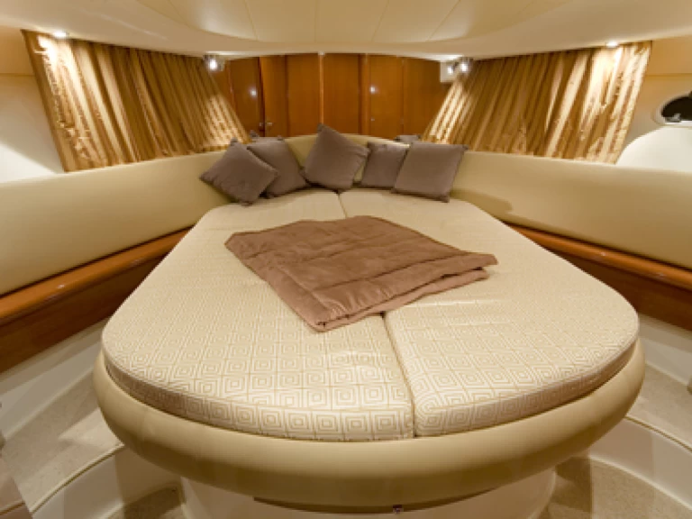 Wynajem łodzi Panaji tanio Prestige 36