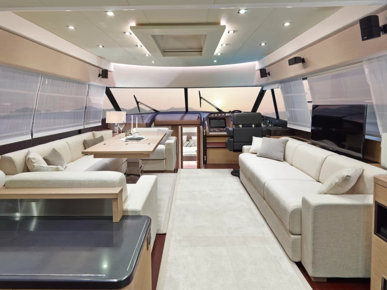 Wynajmij Prestige Prestige 620 w Male