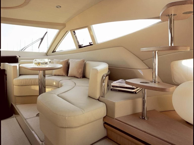 Wynajem Motorówka w Panaji - Ferretti Ferretti 550