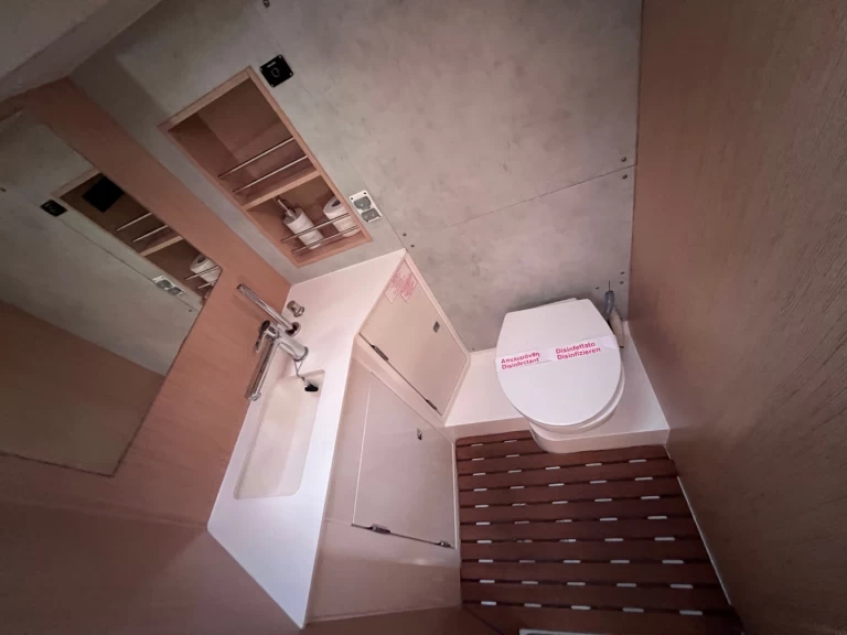 Wynajem Żaglowiec w Loutraki-Agioi Theodoroi - Bavaria Bavaria C42