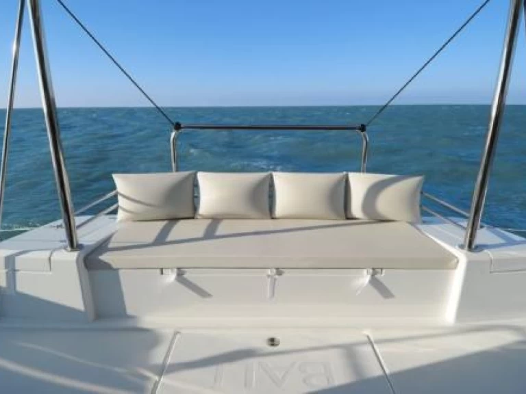 Wynajmij Katamaran z lub bez skippera Bali w Sliema