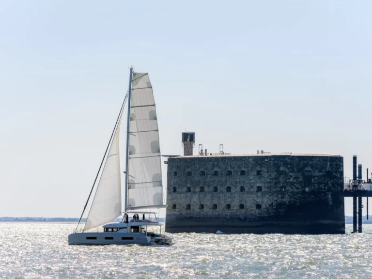 Wynajem łodzi Bonifacio tanio Lagoon 55