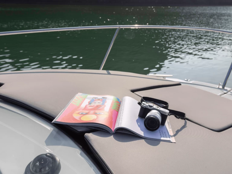 Wynajmij Motorówka z lub bez skippera Jeanneau w Hạ Long