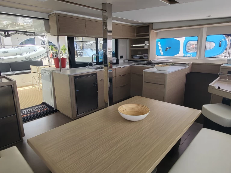 Wynajem łodzi Lagoon Lagoon 46 w Golfo Aranci na SamBoat 