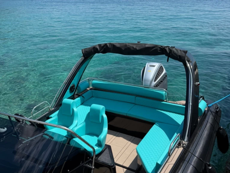 Wynajem w Bol- Aquamax 27 na SamBoat