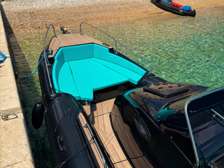 Wynajem łodzi Aquamax 27 w Bol na SamBoat 