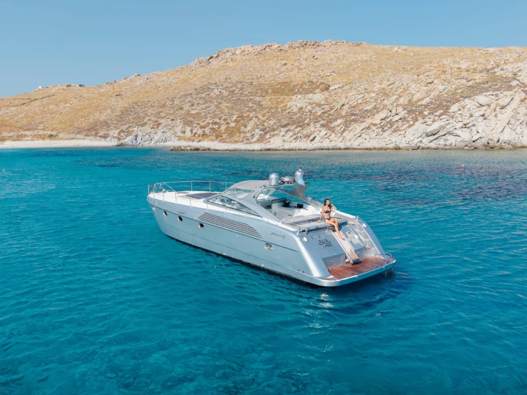 Motorówka do wynajmu w Ateny w najlepszej cenie