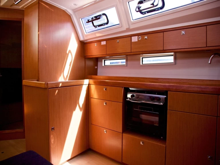 Wynajmij Żaglowiec z lub bez skippera Bavaria w Barcelona