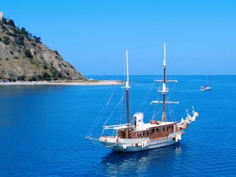 Wynajem łodzi Custom Gulet-Motor Sailor custom gulet w Capo d'Orlando na SamBoat 