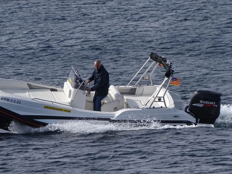 Wynajem Łódż półsztywna Zar z patentem 