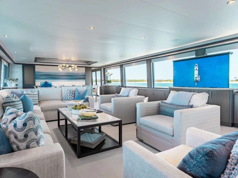 Westport MEMENTO VIVERE między profesjonalistami a osobami prywatnymi w Saint Martin