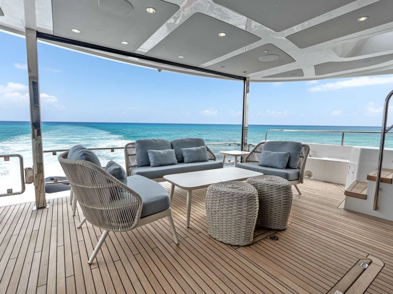 Wynajem Luksusowy jacht Sunseeker z patentem 