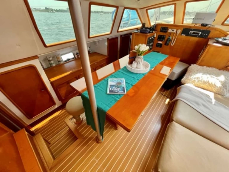 Wynajem łodzi Simonis QUEST w Newport na SamBoat 