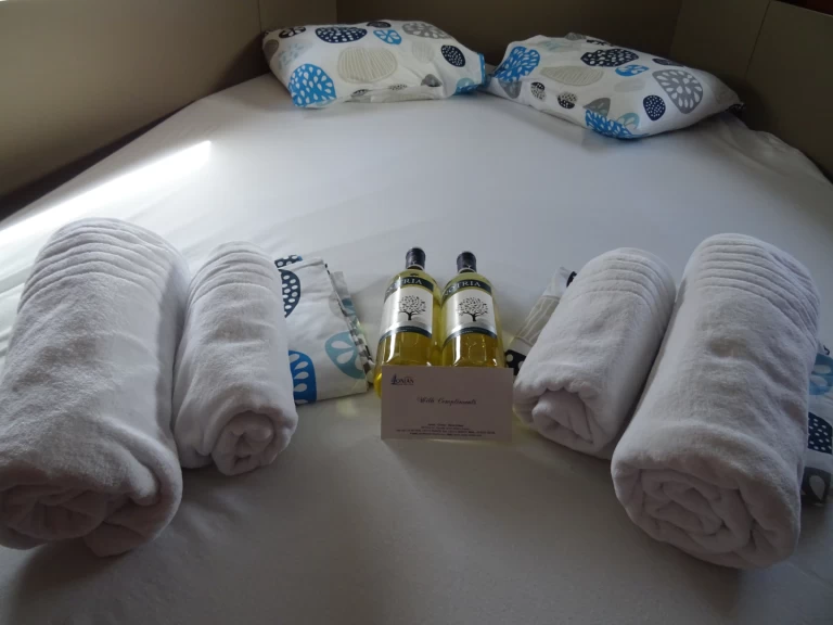 Wynajem łodzi Lefkáda tanio Oceanis 38