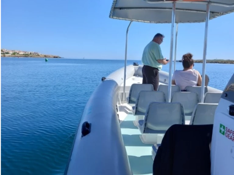 Wynajem Łódż półsztywna Hydrosport z patentem 