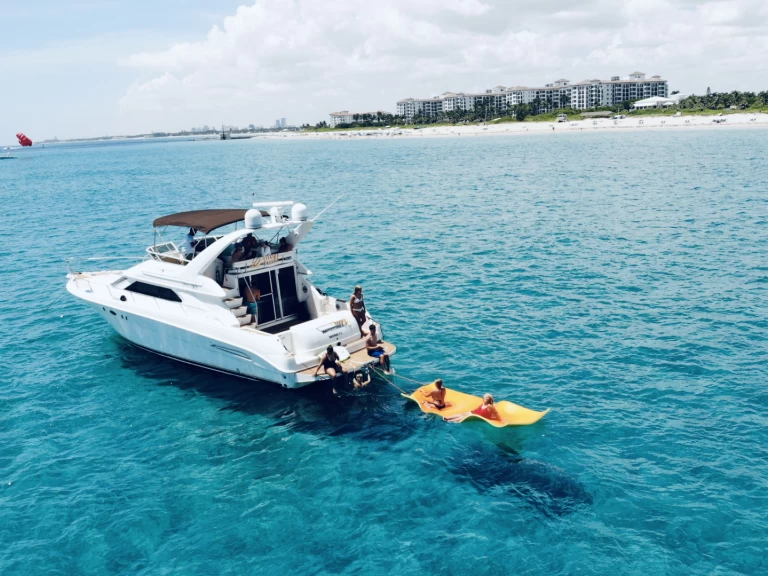 Luksusowy jacht do wynajmu w West Palm Beach w najlepszej cenie