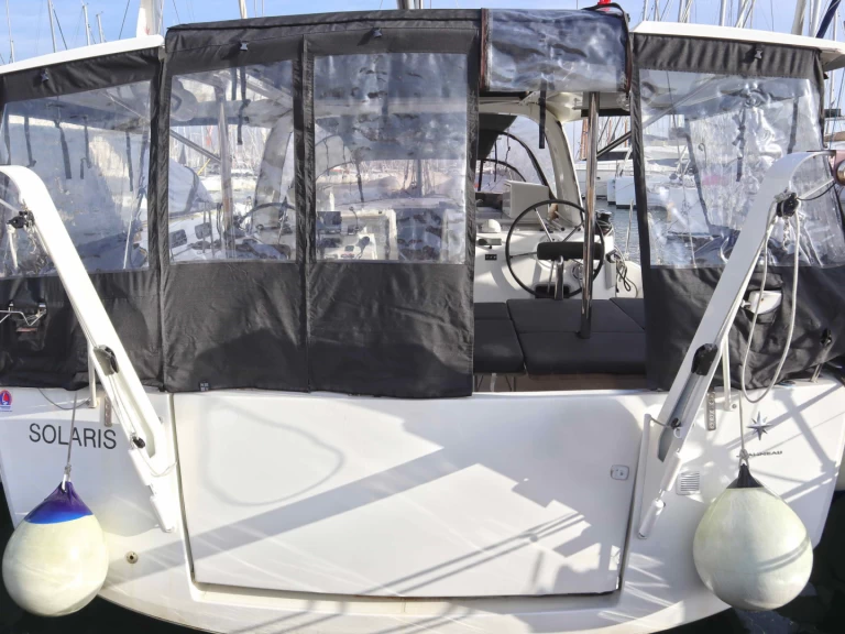 Wynajmij Jeanneau Sun Loft 47 w Ligia