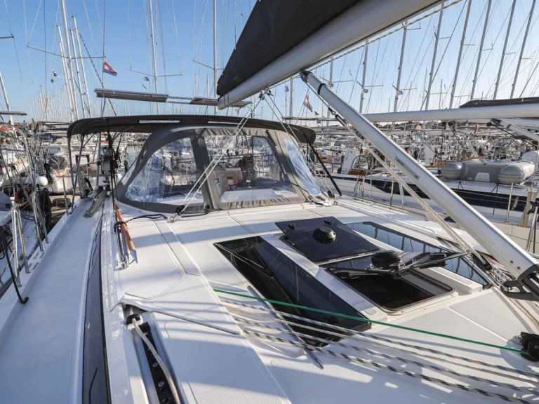 Wynajem Żaglowiec w Murter-Kornati - Bavaria Bavaria C46