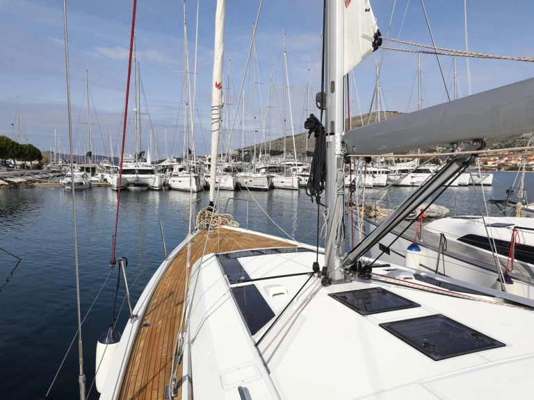 Wynajmij Żaglowiec z lub bez skippera Bénéteau w Lefkáda