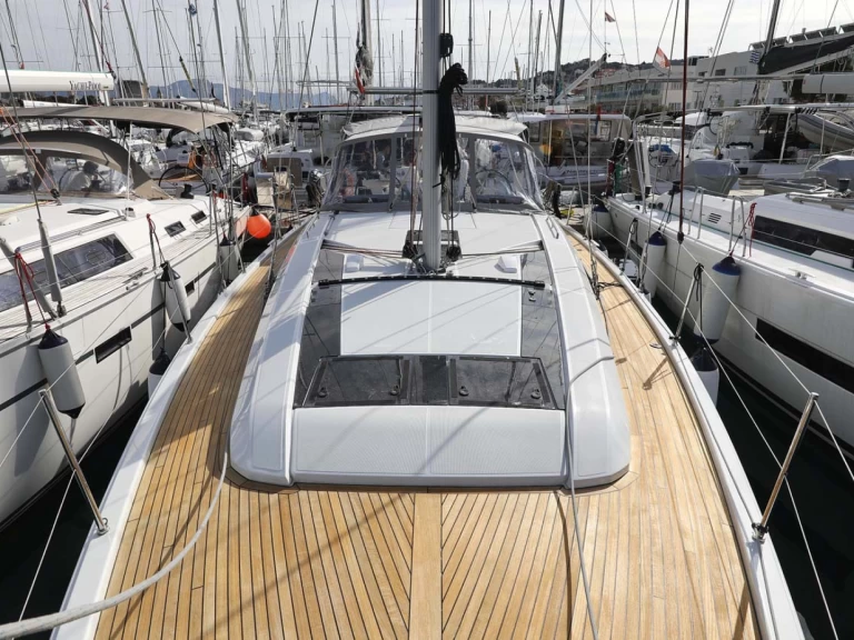 Żaglowiec do wynajmu w Lefkáda w najlepszej cenie