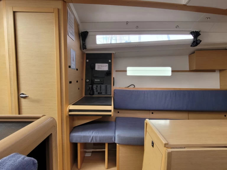 Wynajmij Jeanneau Sun Odyssey 349 w Saint-Quay-Portrieux