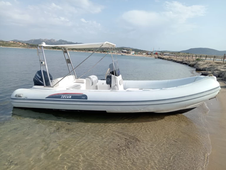 Wynajem Łódż półsztywna w Palau - Predator 570