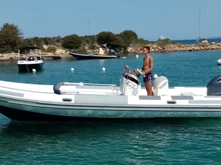 Wynajmij Łódż półsztywna z lub bez skippera Bsc w Palau