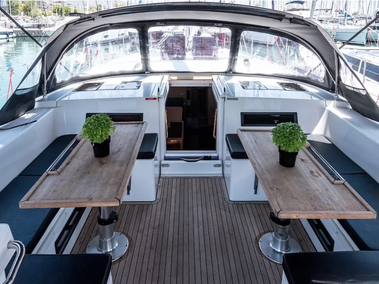 Żaglowiec do wynajmu w Lefkáda w najlepszej cenie