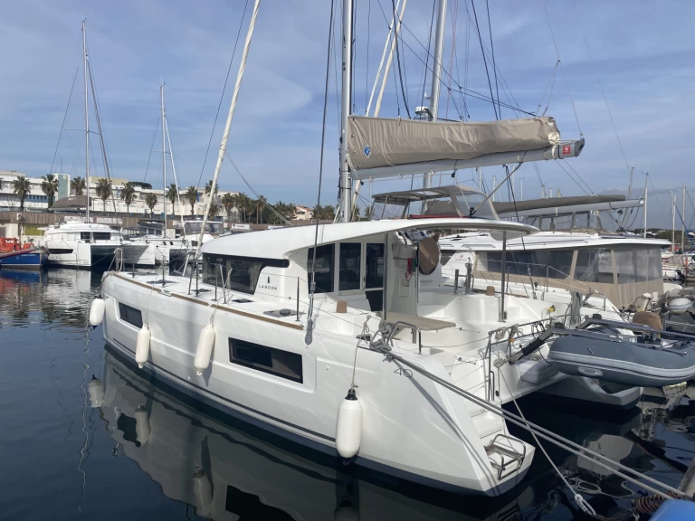 Wynajem Katamaran w Hyeres - Lagoon Lagoon 40