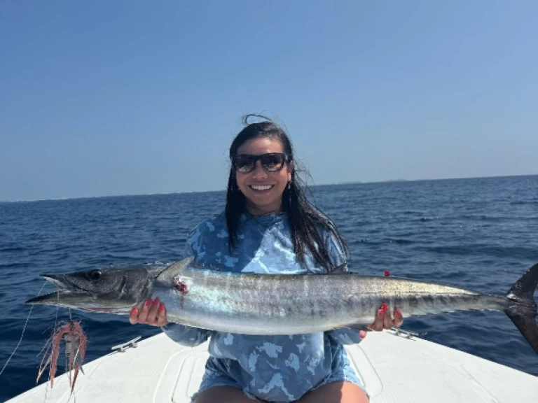 Wynajem Motorówka Touring 24 z patentem 