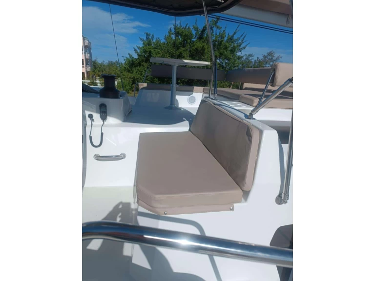 Wynajem łodzi Belize tanio POINT CLEAR