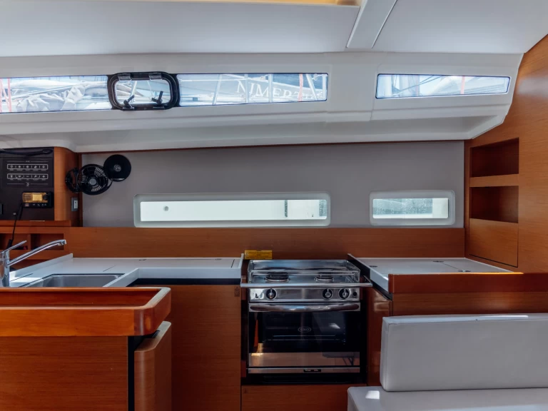 Wynajmij Żaglowiec z lub bez skippera Jeanneau w Kos